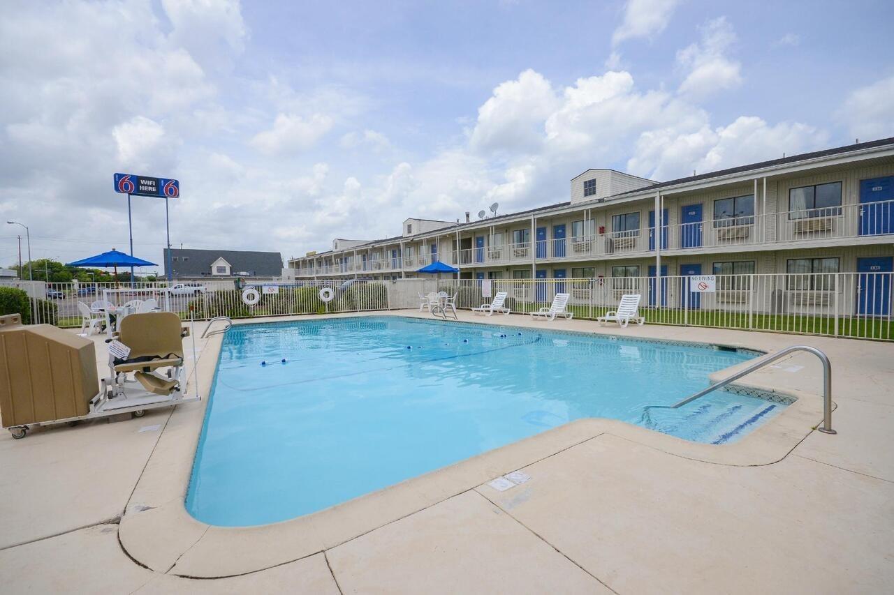 Motel 6-Webster, Tx - Houston - Nasa Lake Eksteriør bilde