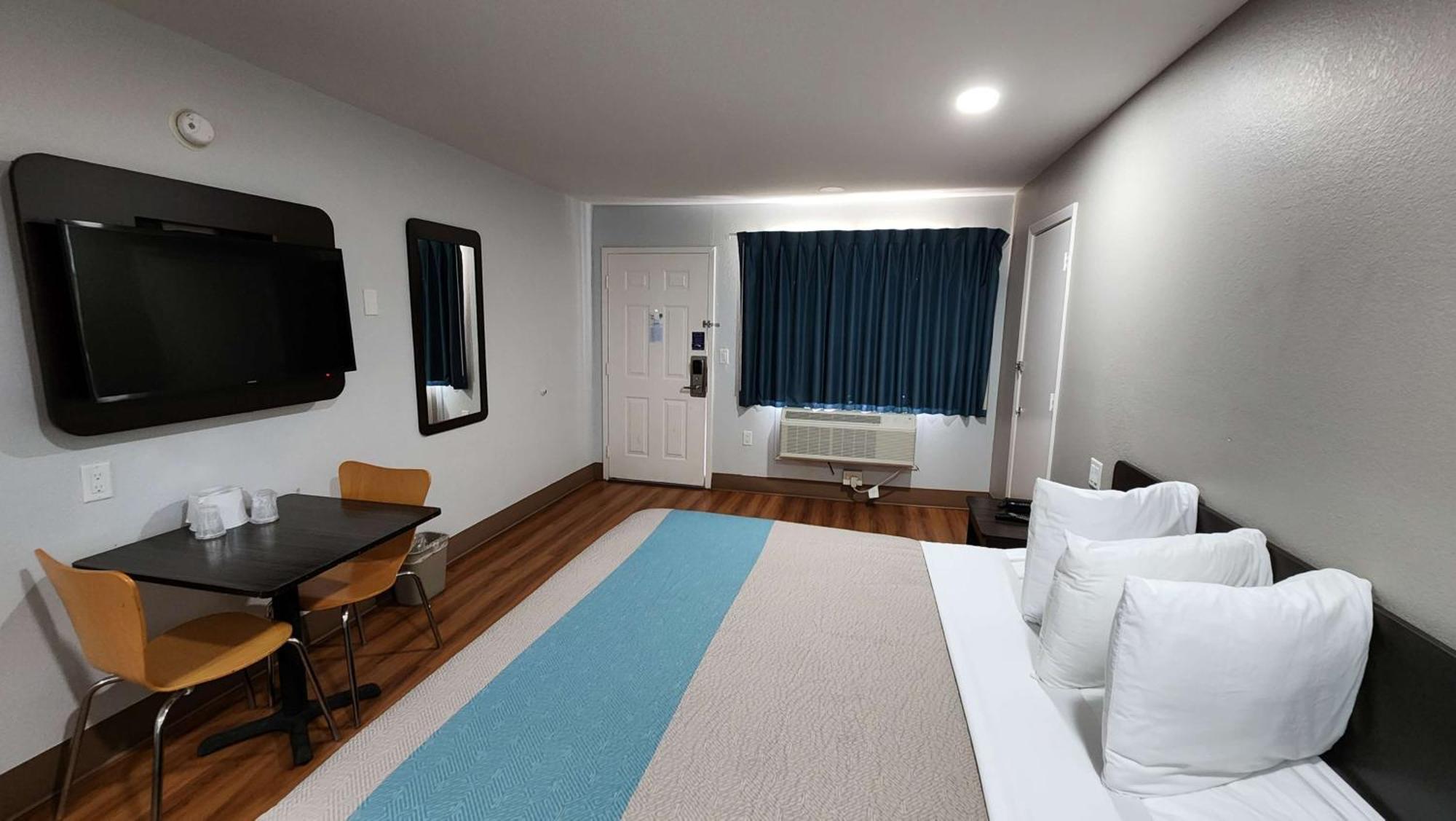 Motel 6-Webster, Tx - Houston - Nasa Lake Eksteriør bilde