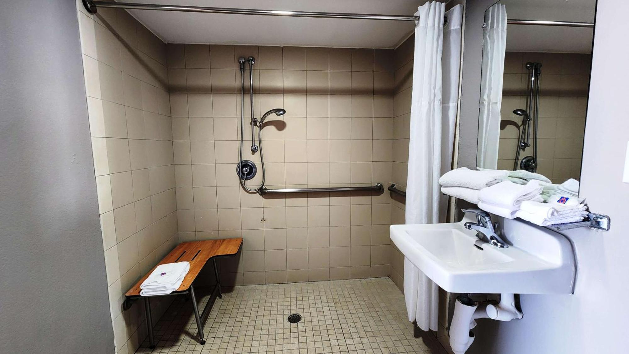 Motel 6-Webster, Tx - Houston - Nasa Lake Eksteriør bilde