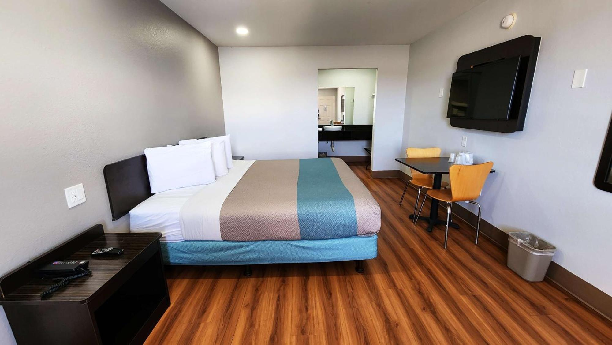 Motel 6-Webster, Tx - Houston - Nasa Lake Eksteriør bilde