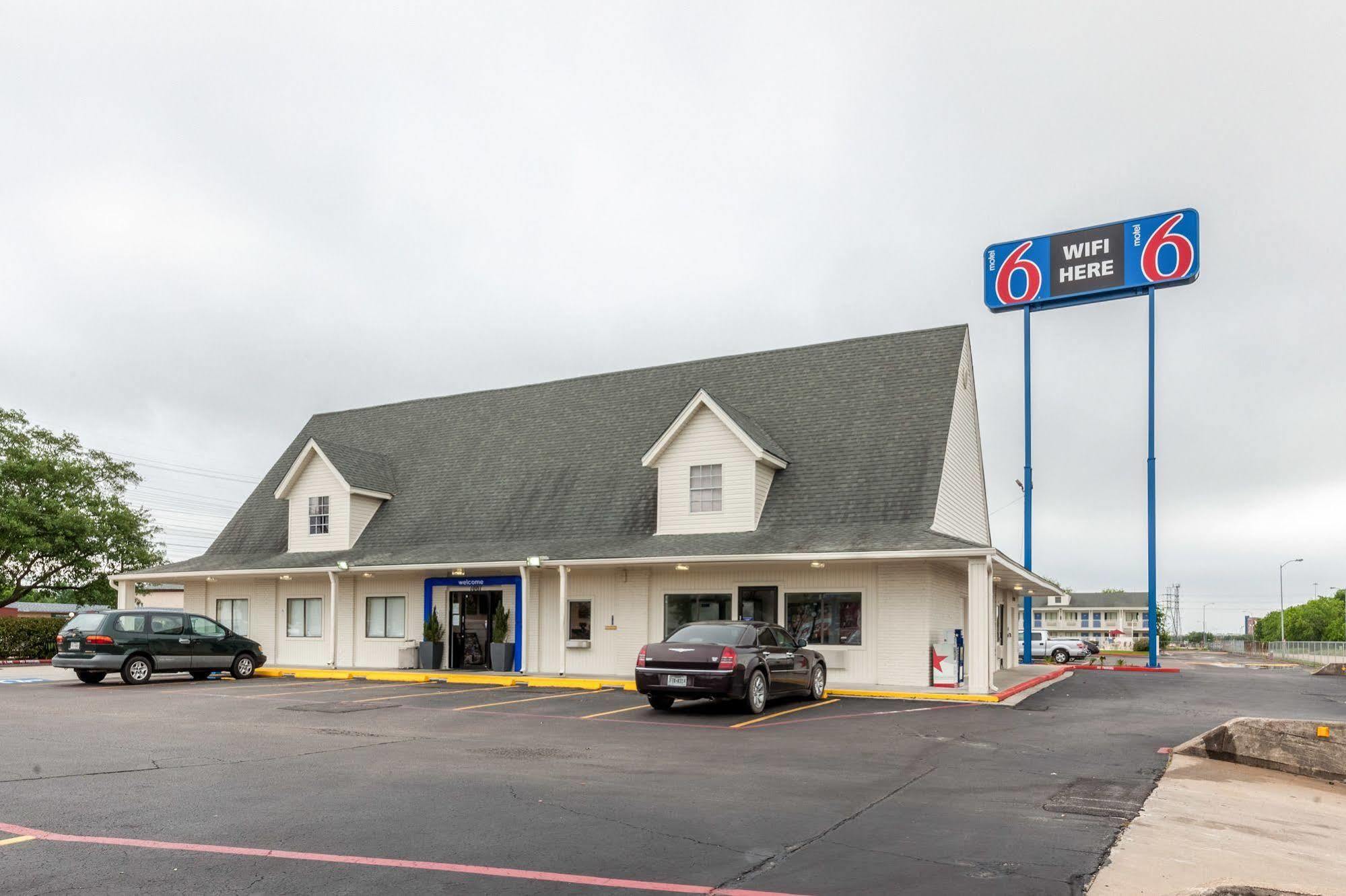 Motel 6-Webster, Tx - Houston - Nasa Lake Eksteriør bilde